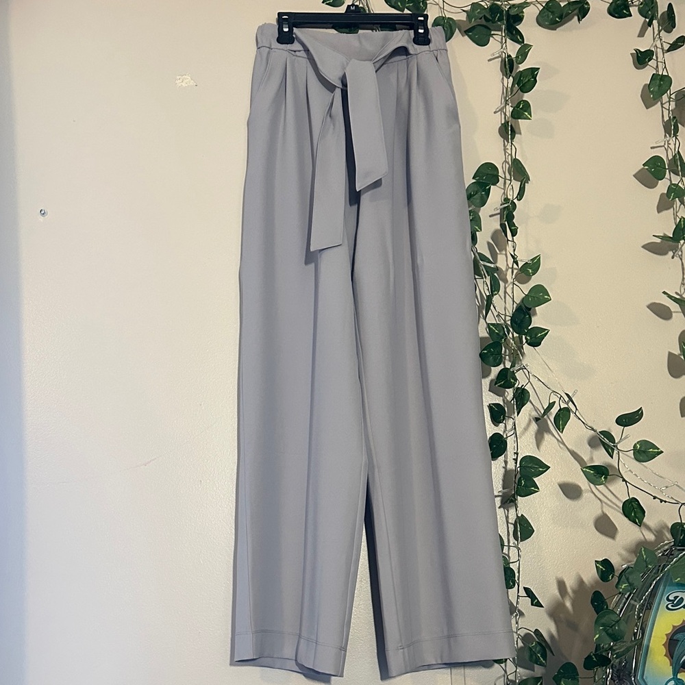 Lululemon Athletica Light Gray Noir Wide Leg Trouser